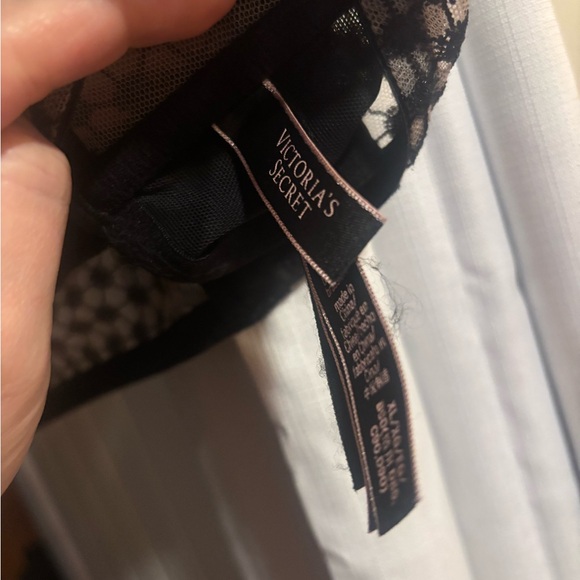 Victorias Secret - Black Lace Bralette RN54867 / CA23226 - SIZE XL - Picture 8 of 10